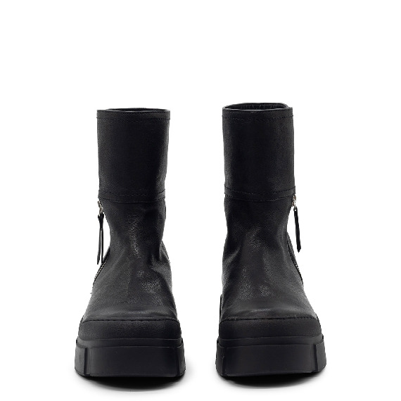 V14 Roccia – Black biker ankle boot  