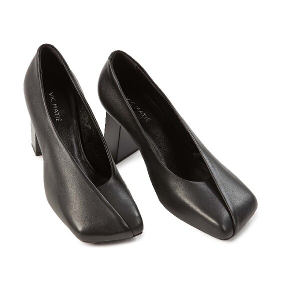 H08 Panton – Black pumps  